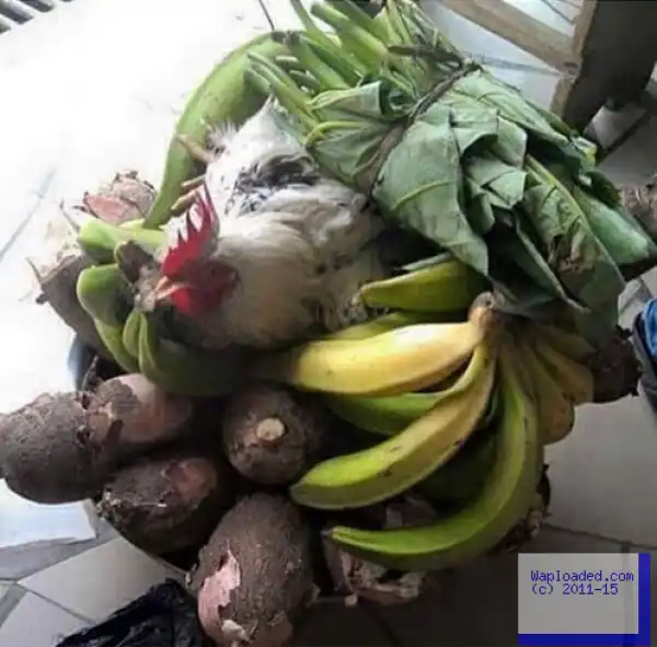 Check Out This Nigerian Inspired Christmas Hamper.. Lol